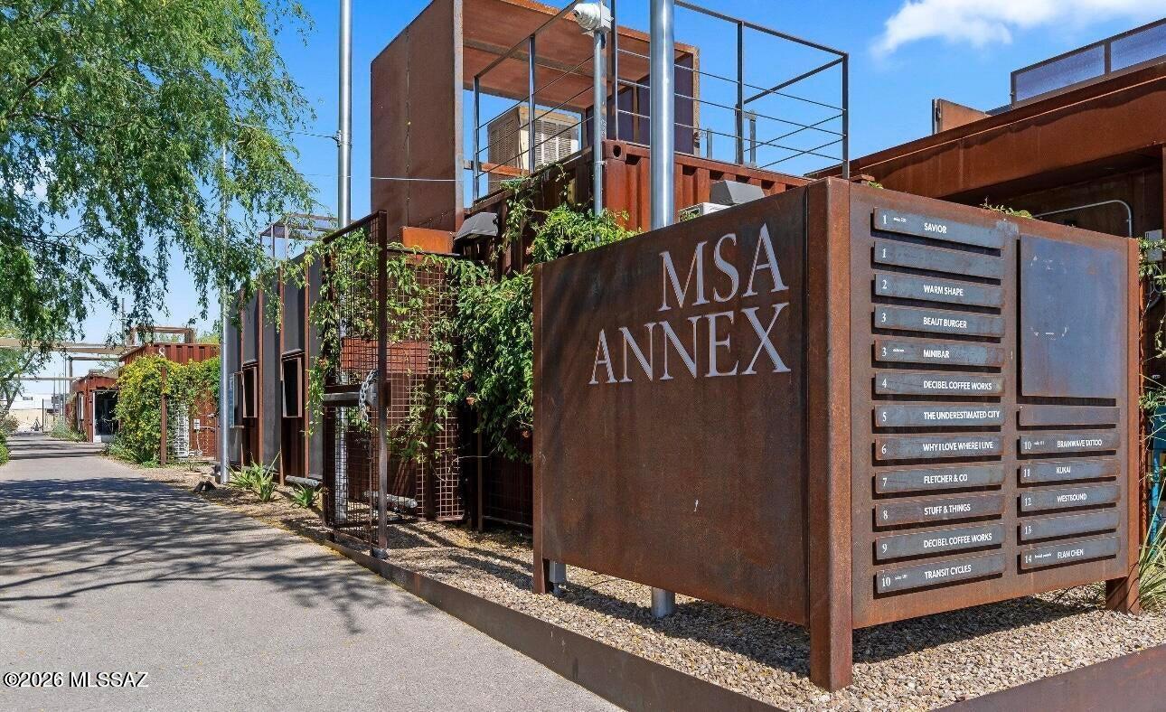 869-871 W Calle de los Higos 97 & 98