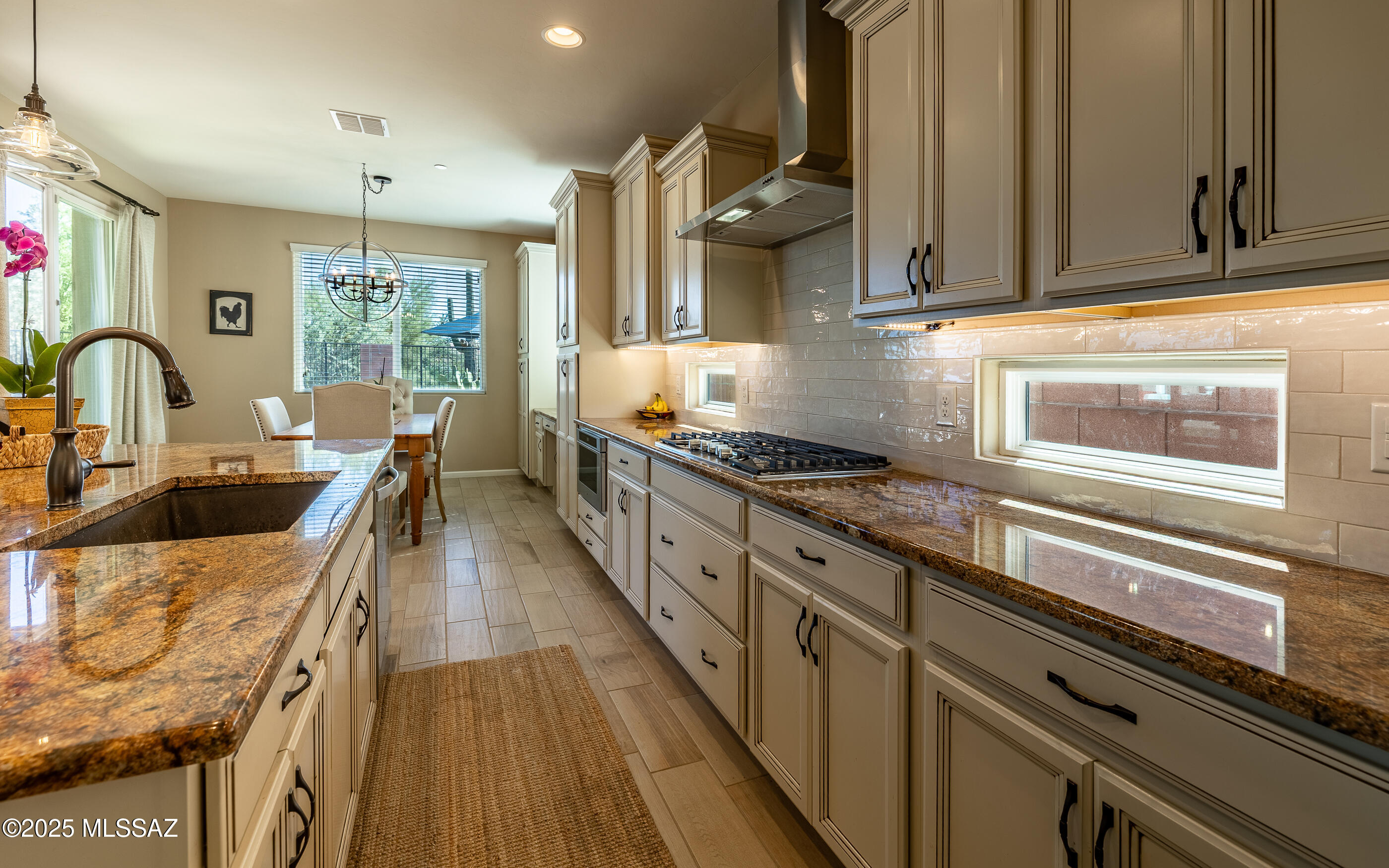 Blue Agave At Dove Mountain - Residential