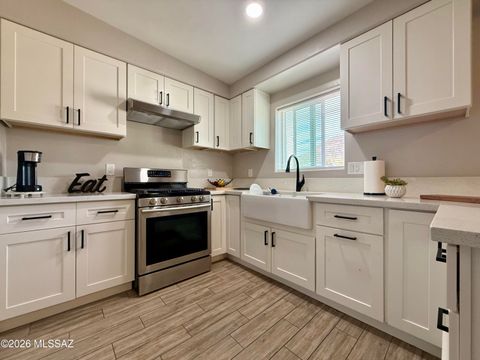 Photo of 1738 W Pueblo Vista Boulevard, Tucson, AZ 85713 (MLS # 22606985)