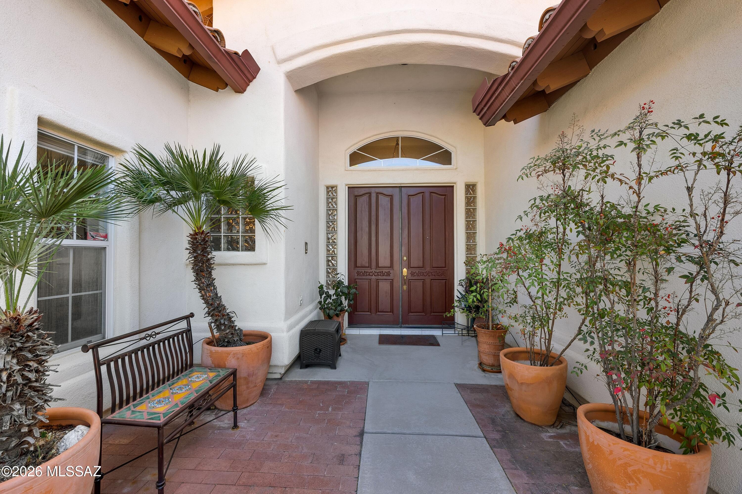 7400 E Pipe Springs Place