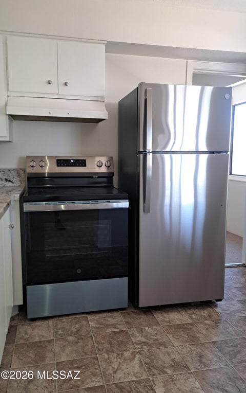 Photo of 1318 S Avenida Polar #F208, Tucson, AZ 85710 (MLS # 22624375)