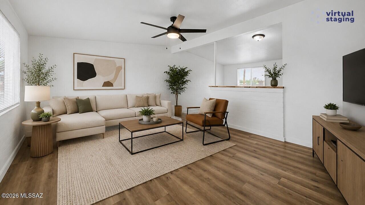 1734 S Avenida Regulo