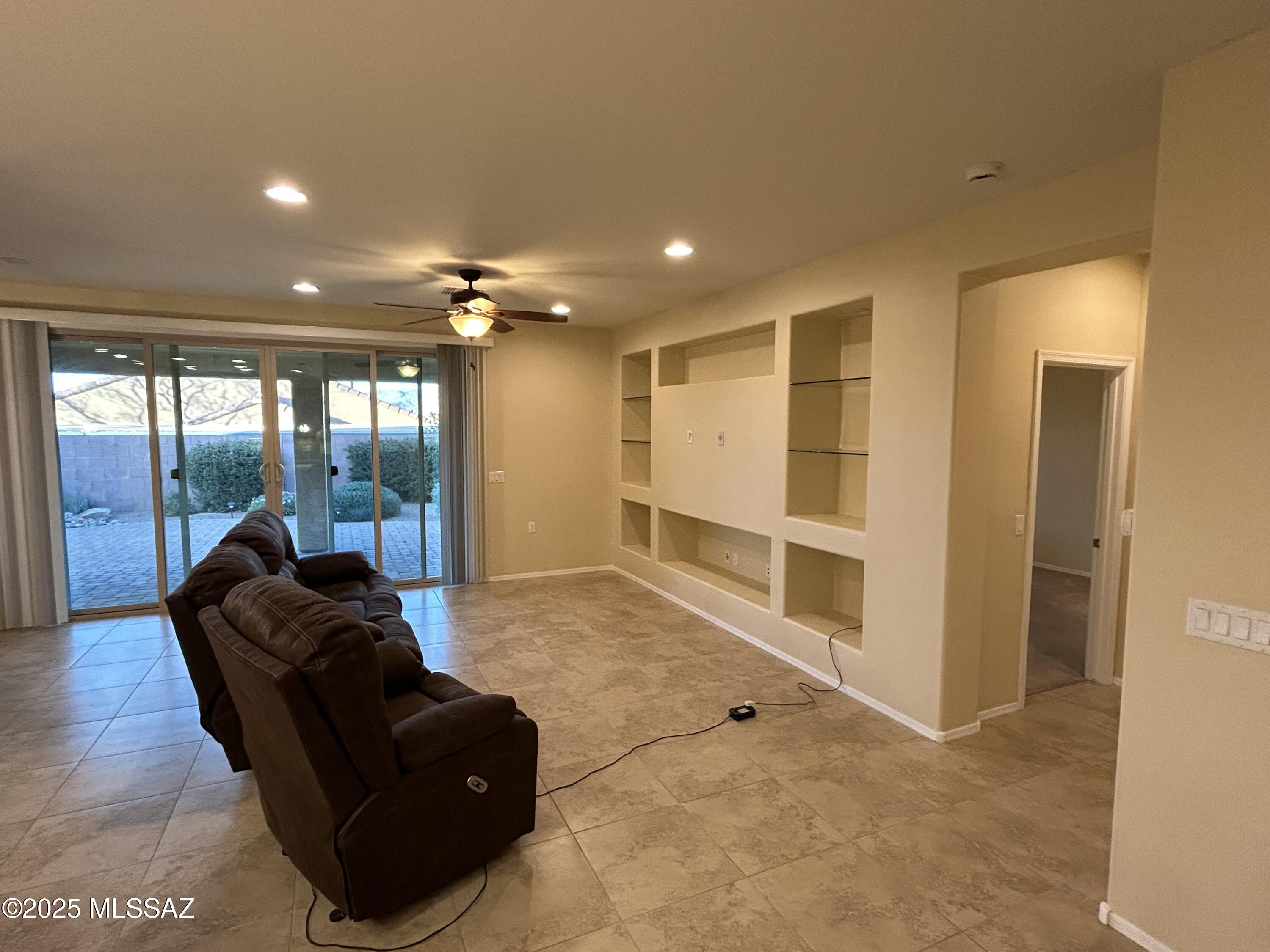 13995 E Huppenthal Boulevard