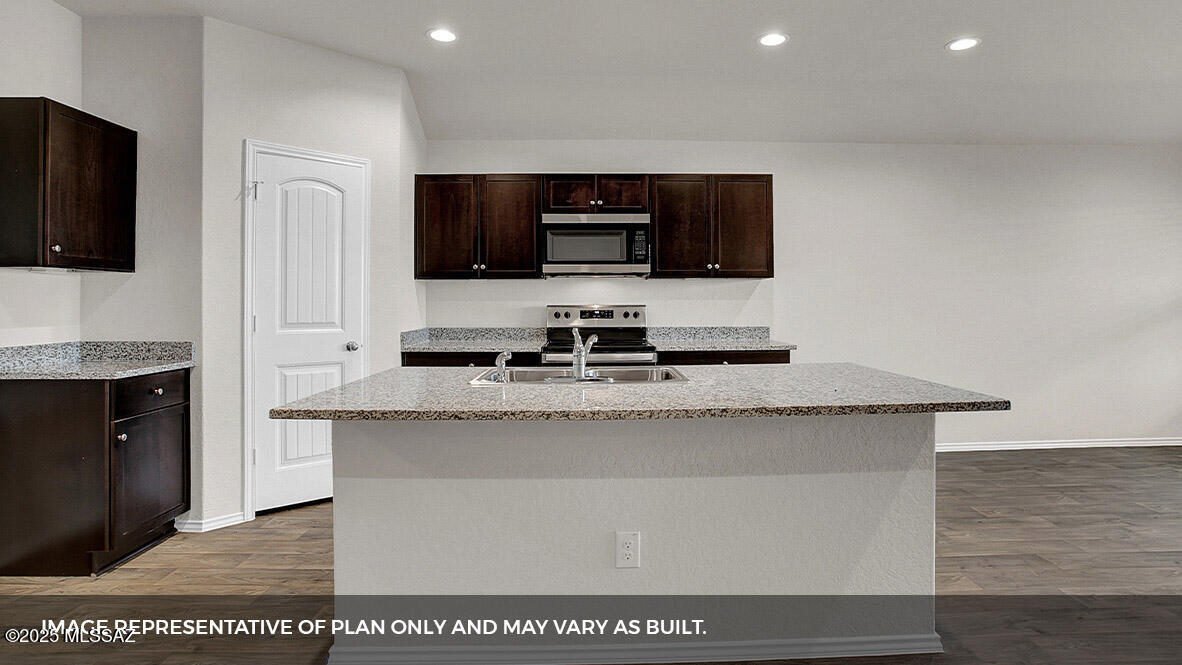 13523 N Nicholas Court