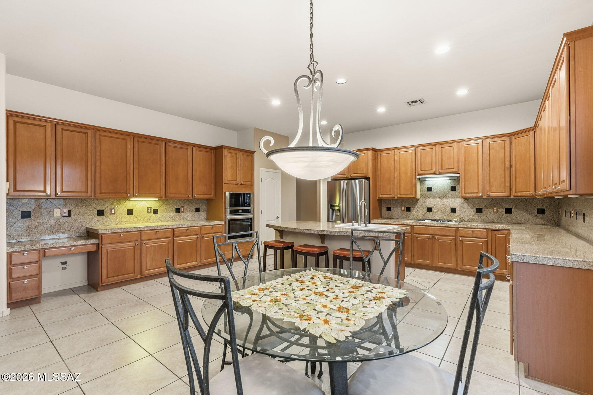 Mira Vista (1-60) - Residential