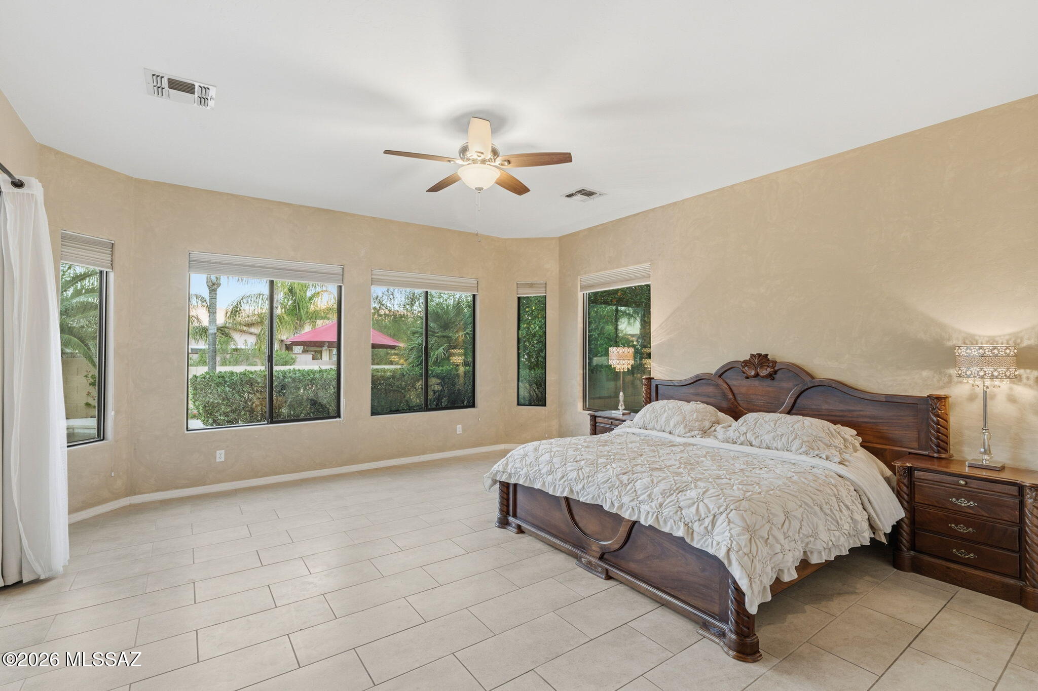 Mira Vista (1-60) - Residential