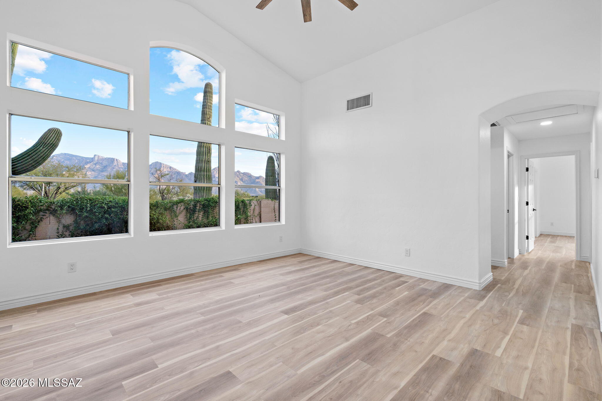 960 W Wheatgrass Place