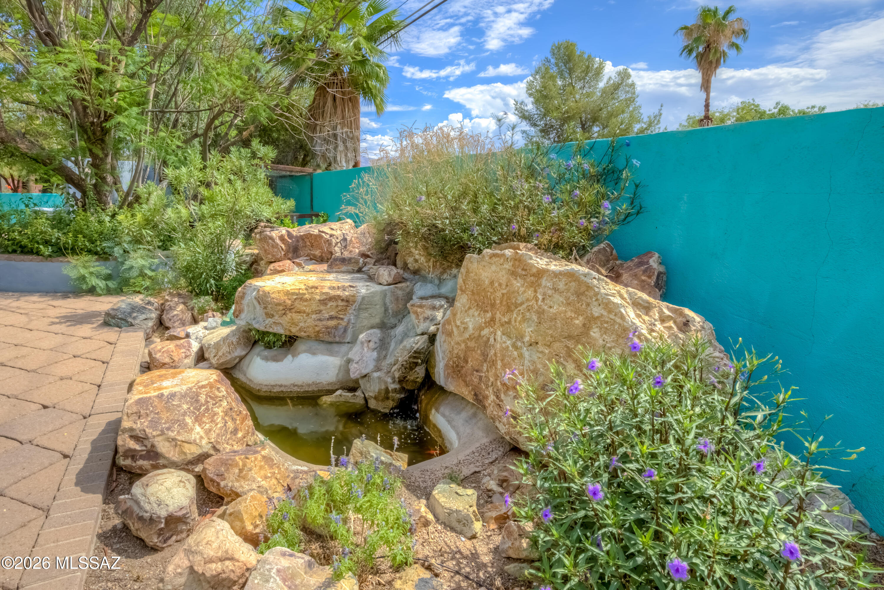 4260 E Cooper Street