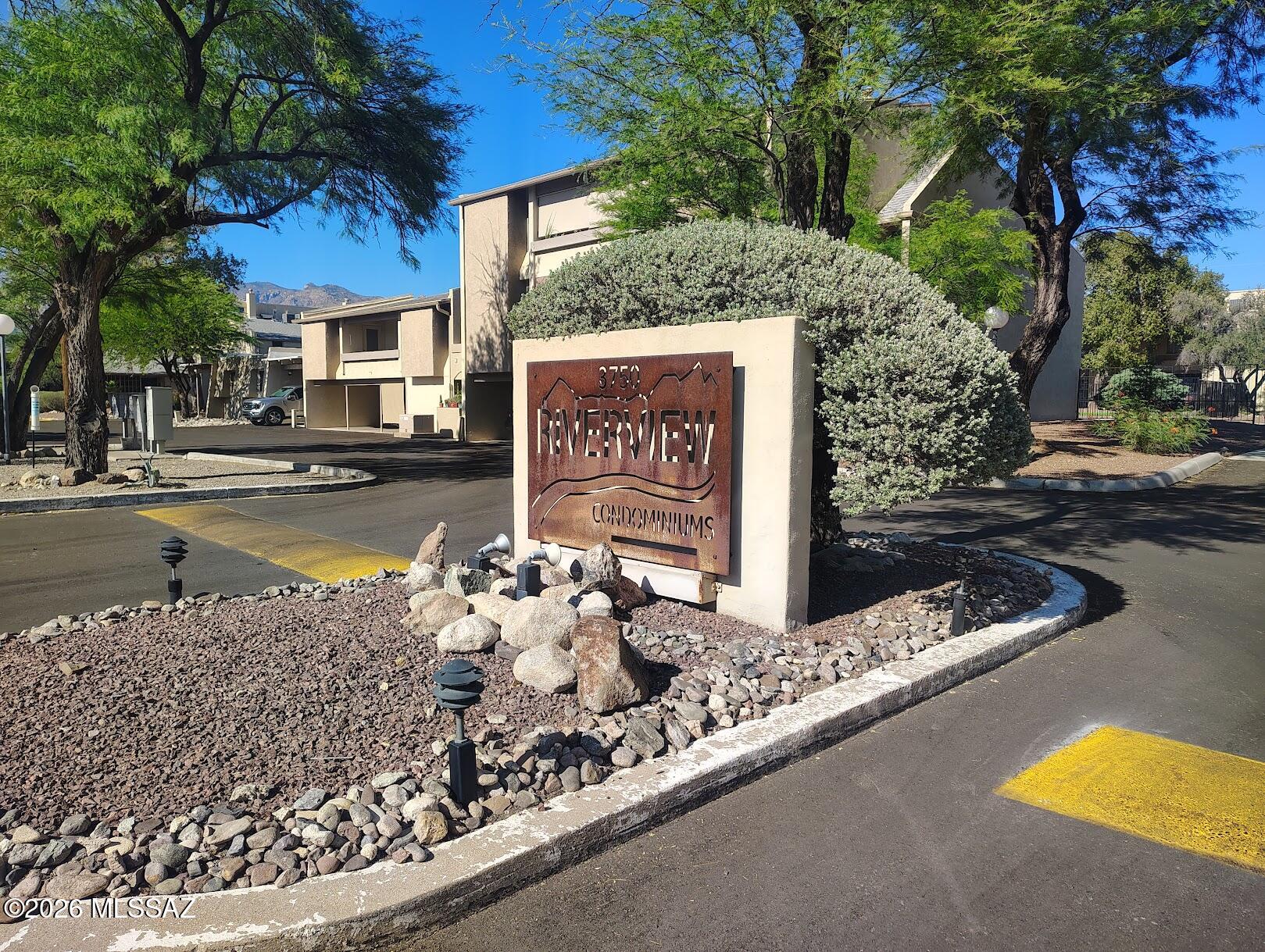 3750 N Country Club Road 64