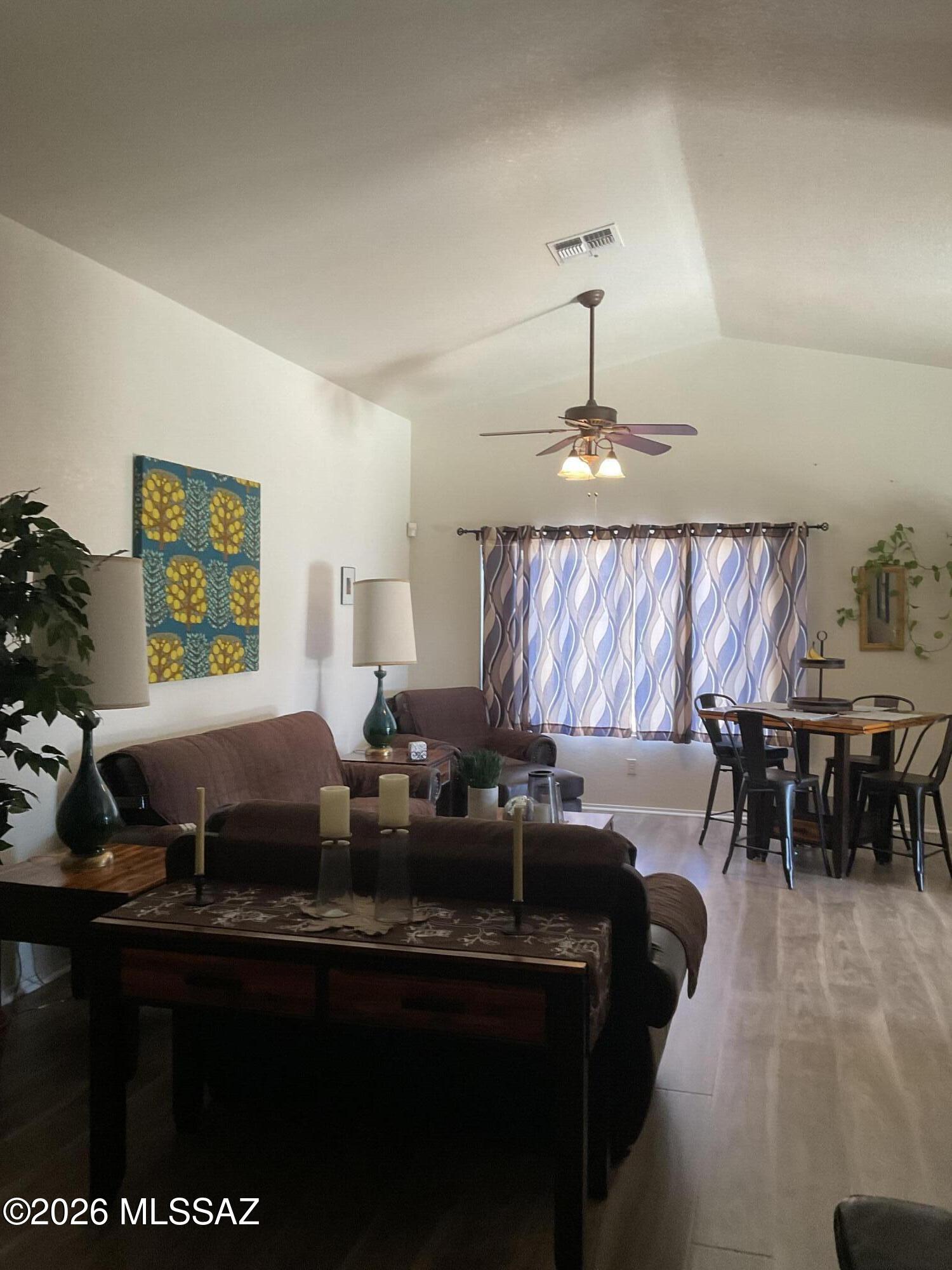 Canyon De Flores Ph 01A - Residential