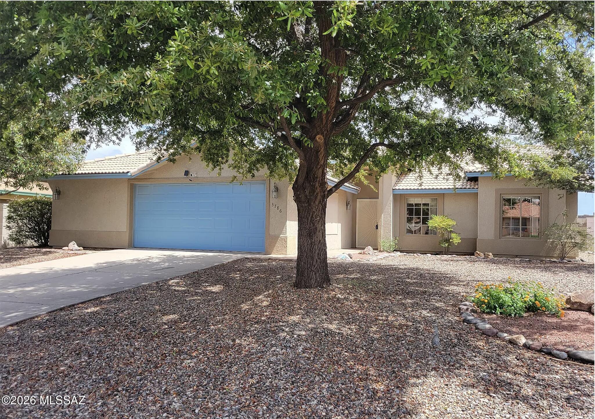 Canyon De Flores Ph 01A - Residential