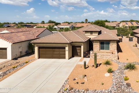 Photo of 1084 N Grand Canyon Drive, Green Valley, AZ 85614 (MLS # 22621880)