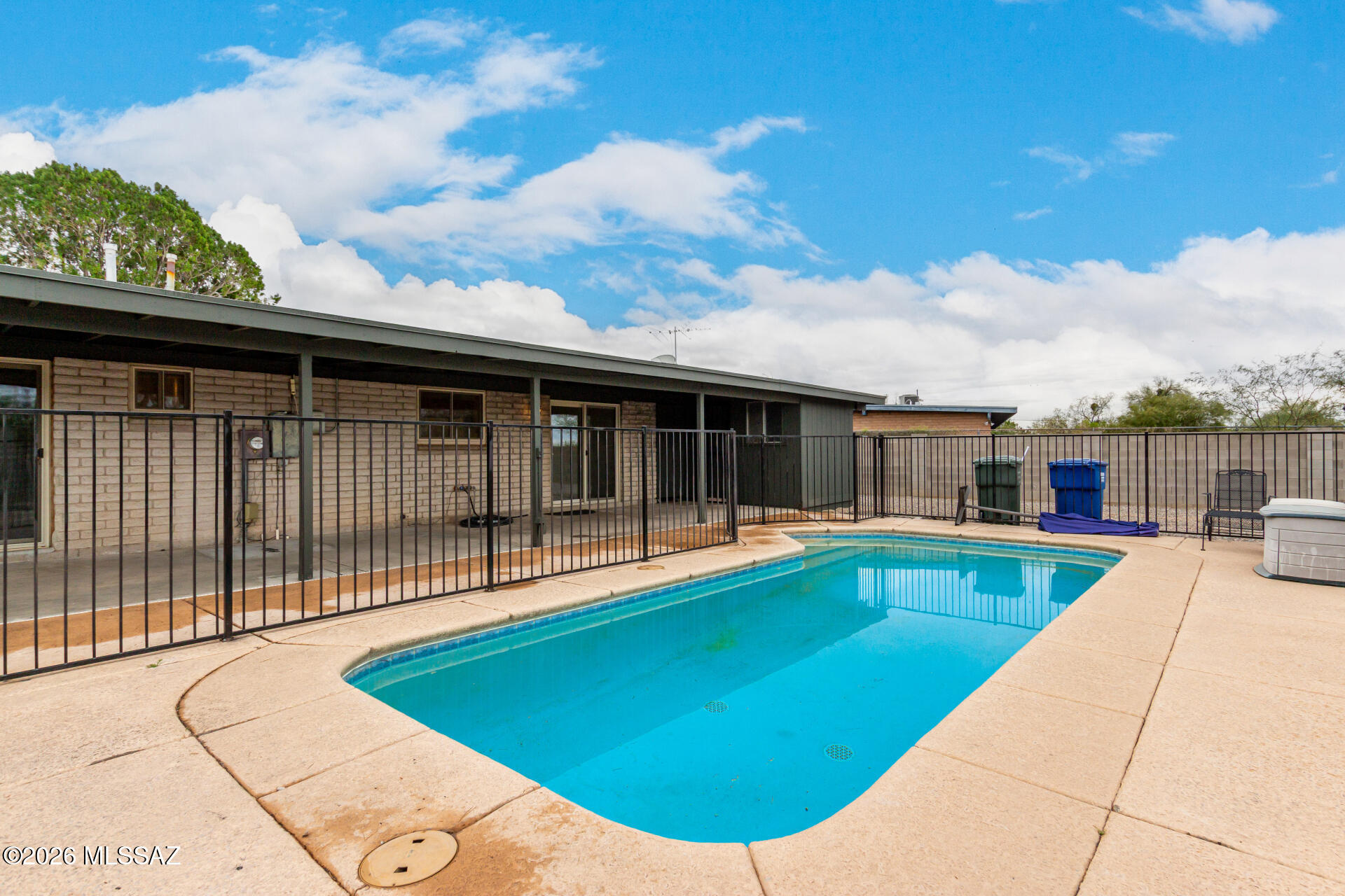 Pine Grove (384-427) - Residential