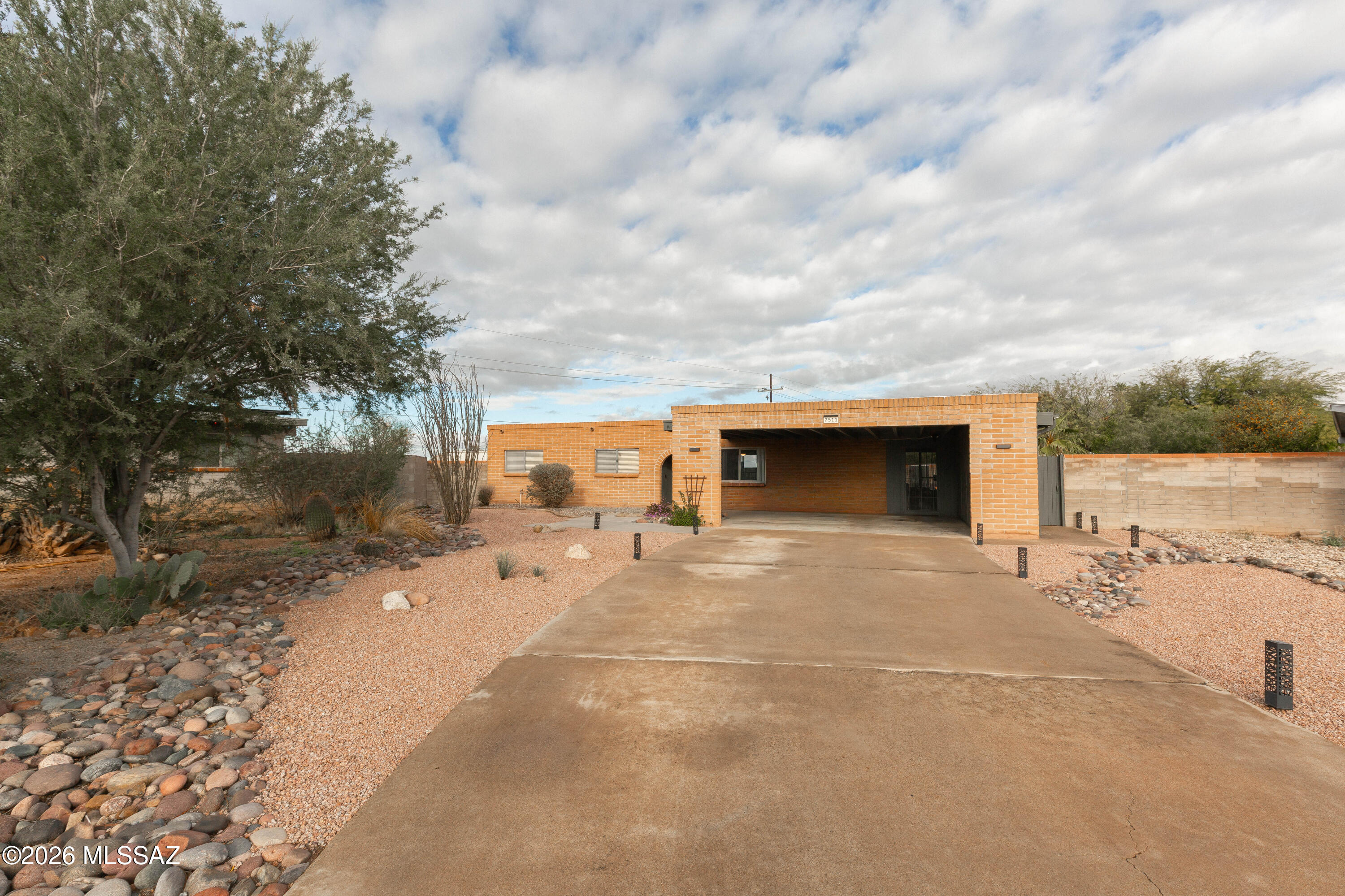 7511 E Lester Circle