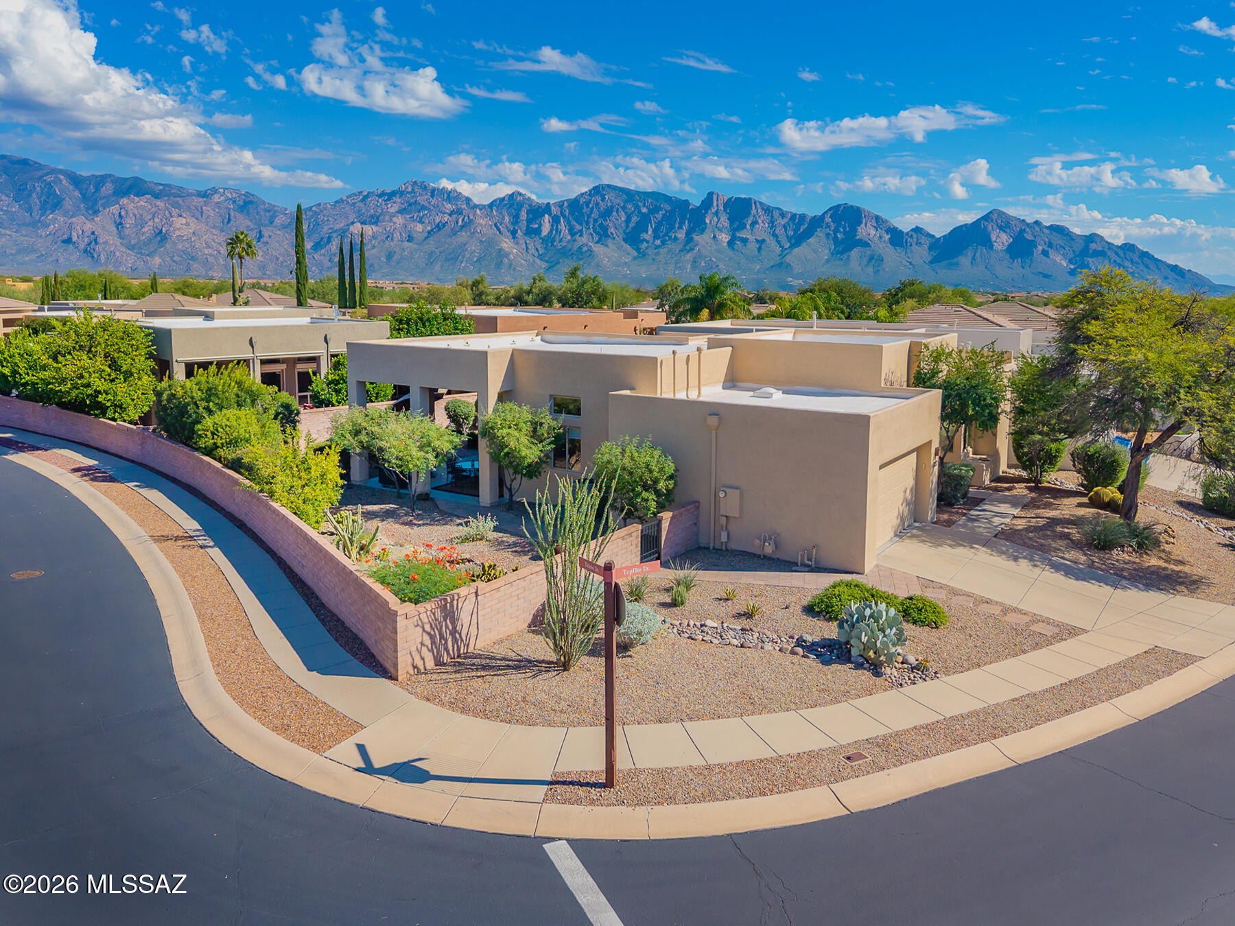 13852 N Topflite Drive