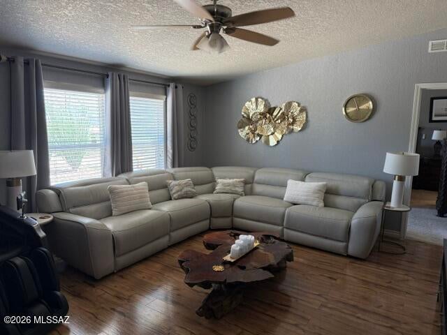 3530 E Andrada Road