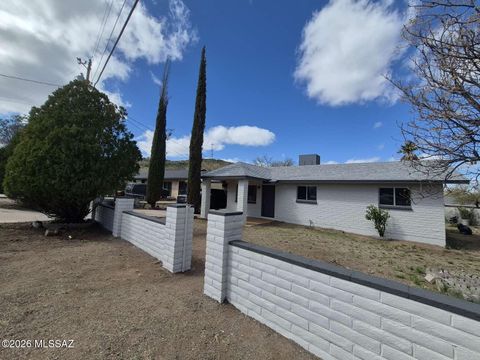 Photo of 428 Camino Agosto, Rio Rico, AZ 85648 (MLS # 22605121)