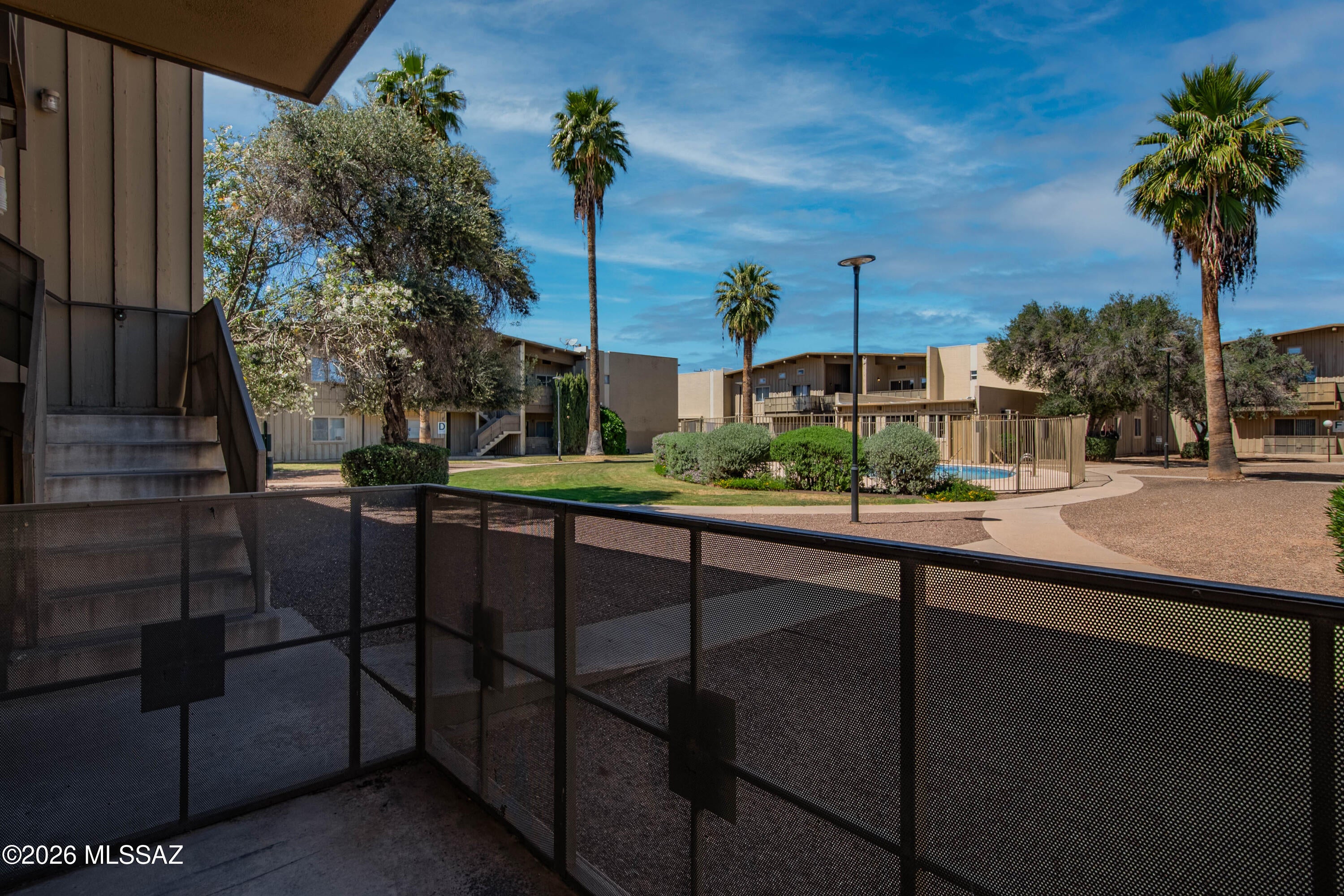 2525 N Alvernon Way UNIT B1