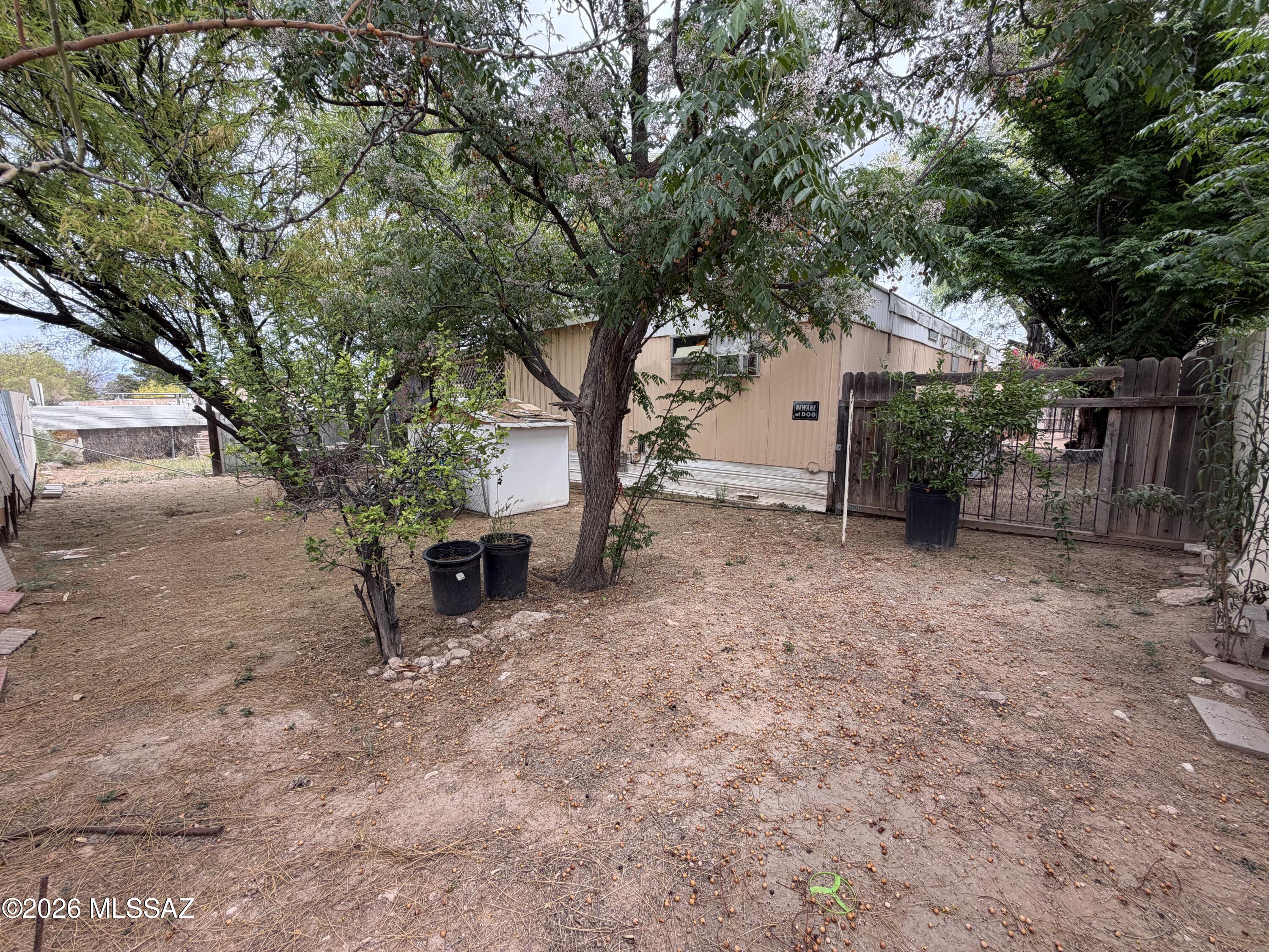 Los Ranchitos - Residential