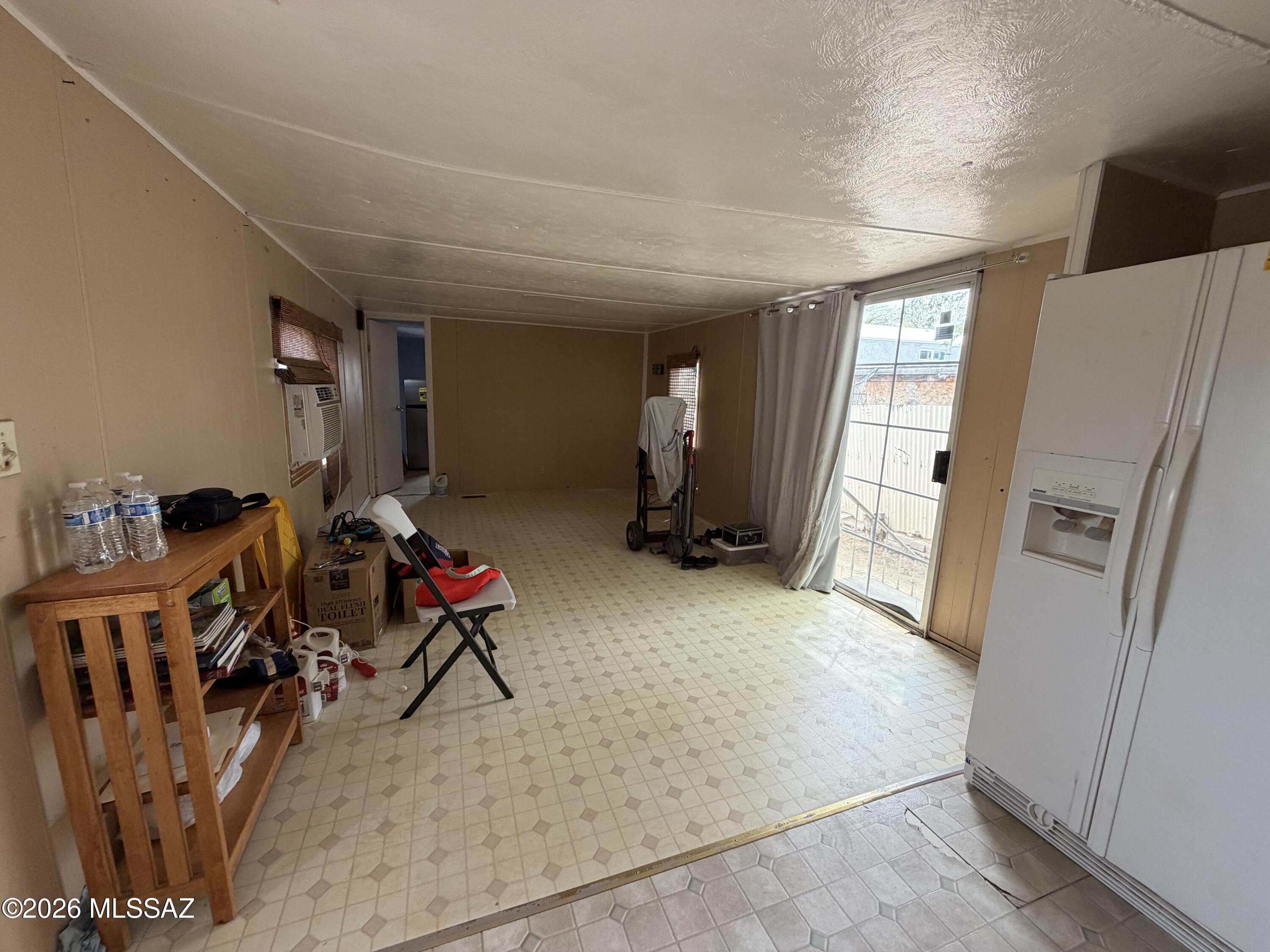 Los Ranchitos - Residential