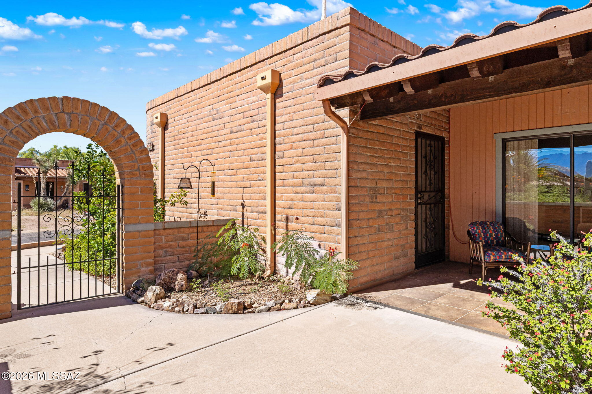 1618 W Calle Hacienda