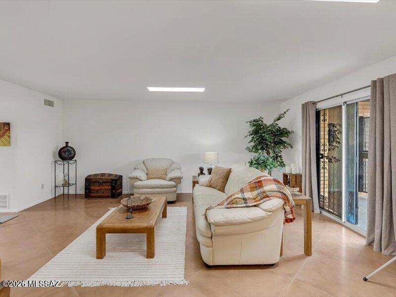 Oro Valley Townhouses (47-52, 58-91) - Residential