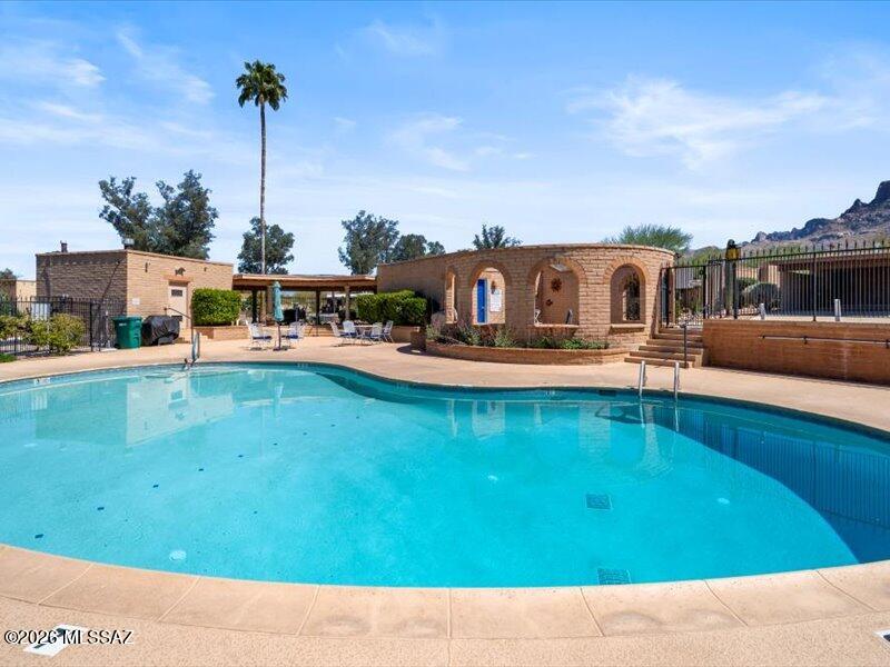 Oro Valley Townhouses (47-52, 58-91) - Residential