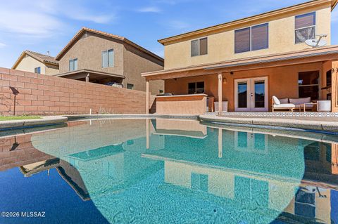 Photo of 669 W Cholla Crest Drive, Green Valley, AZ 85614 (MLS # 22603702)