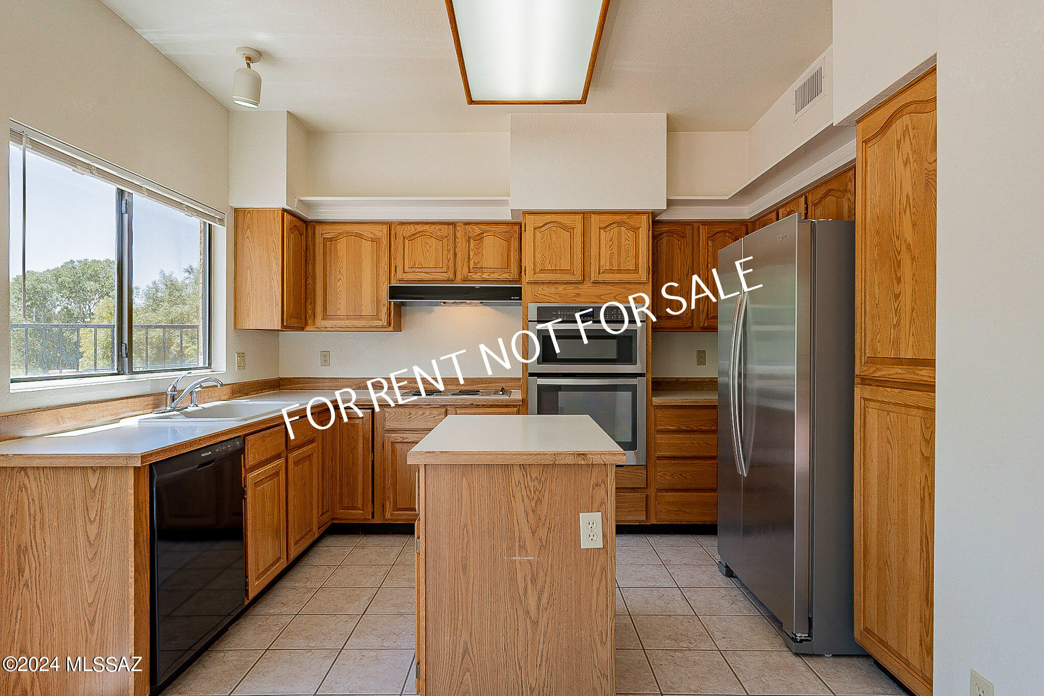 El Conquistador Resort Patio Homes (96-154) - Residential Lease