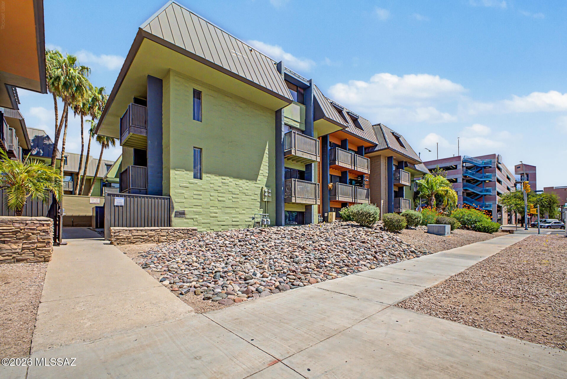 901 N Euclid Avenue 104