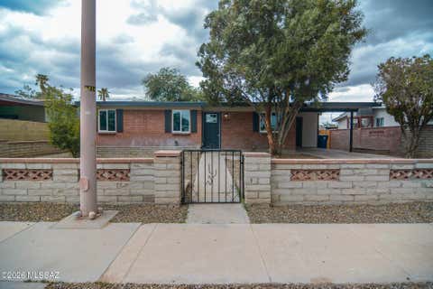 Photo of 6814 S 4th Avenue, Tucson, AZ 85756 (MLS # 22617740)