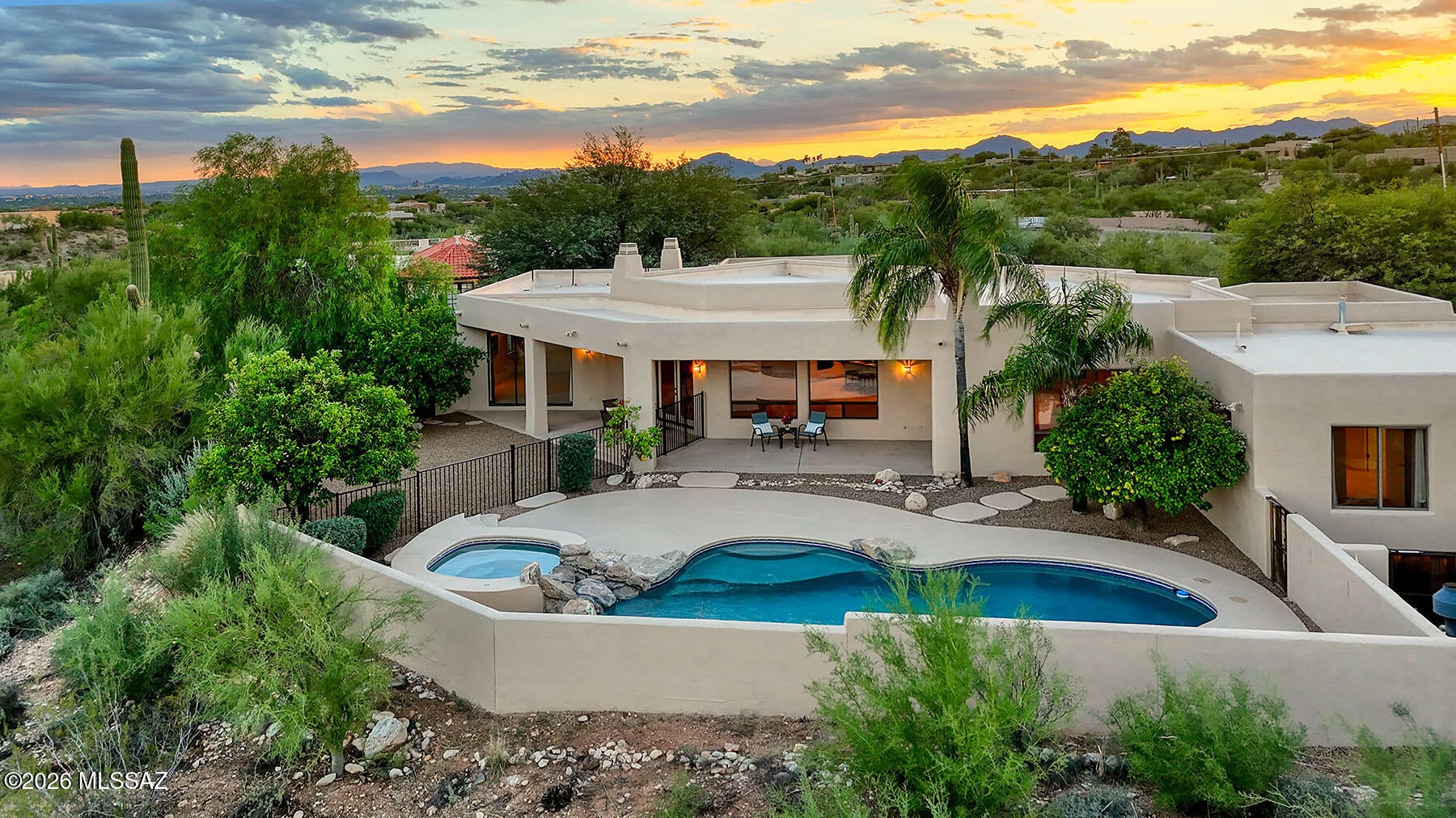 5500 N Hacienda Del Sol Road