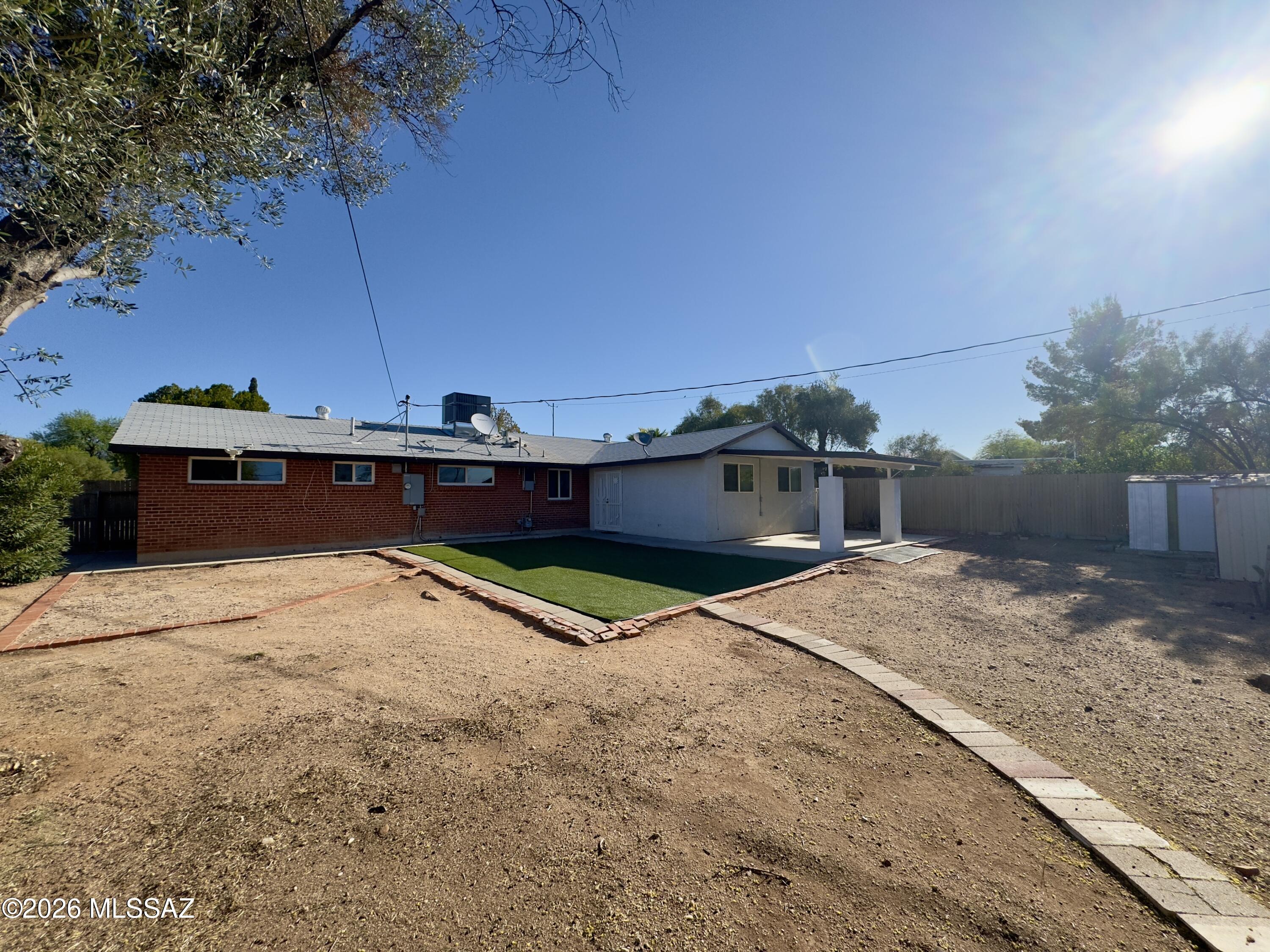Longview Estates (1-56) - Residential Lease