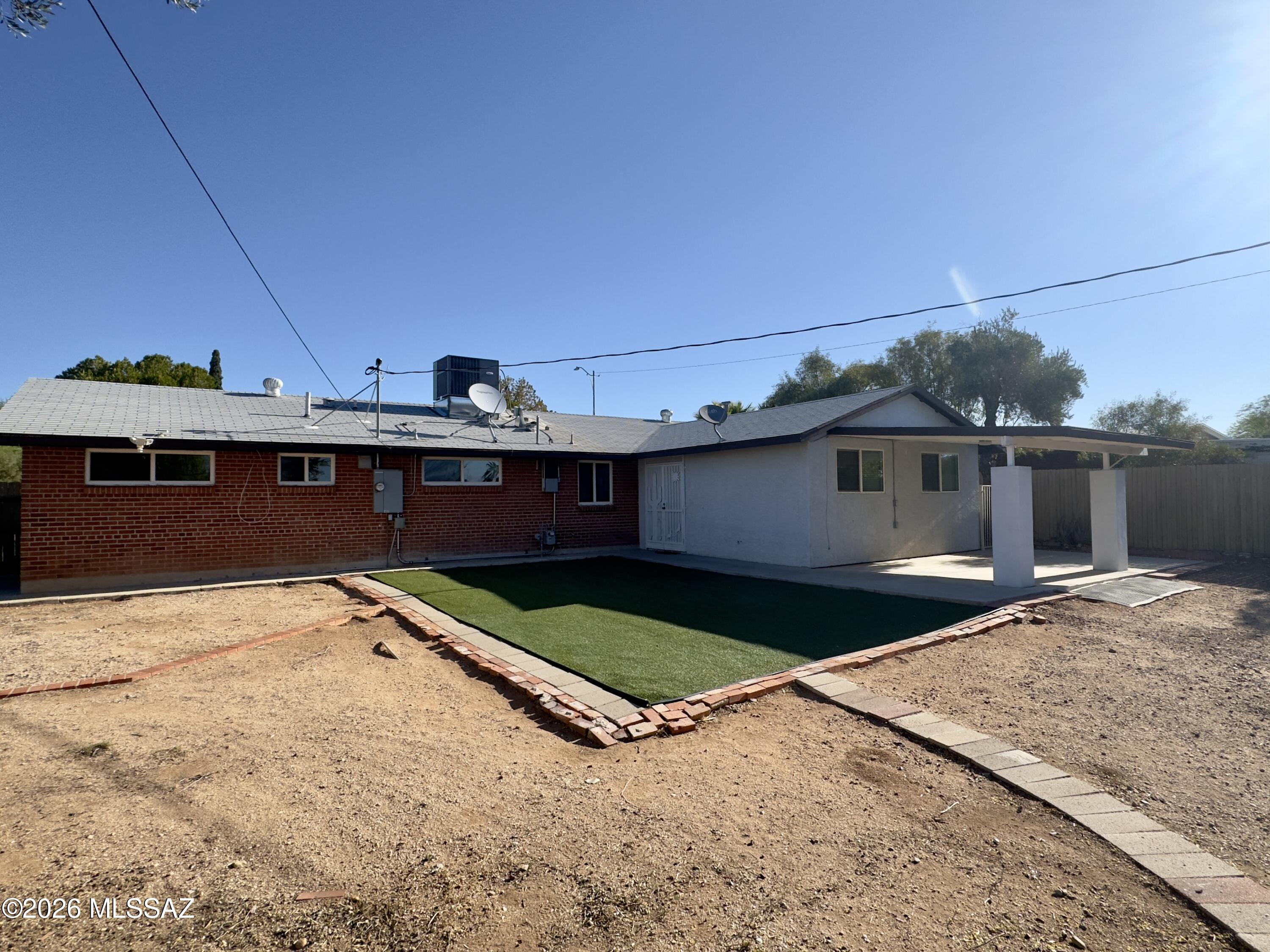 Longview Estates (1-56) - Residential Lease