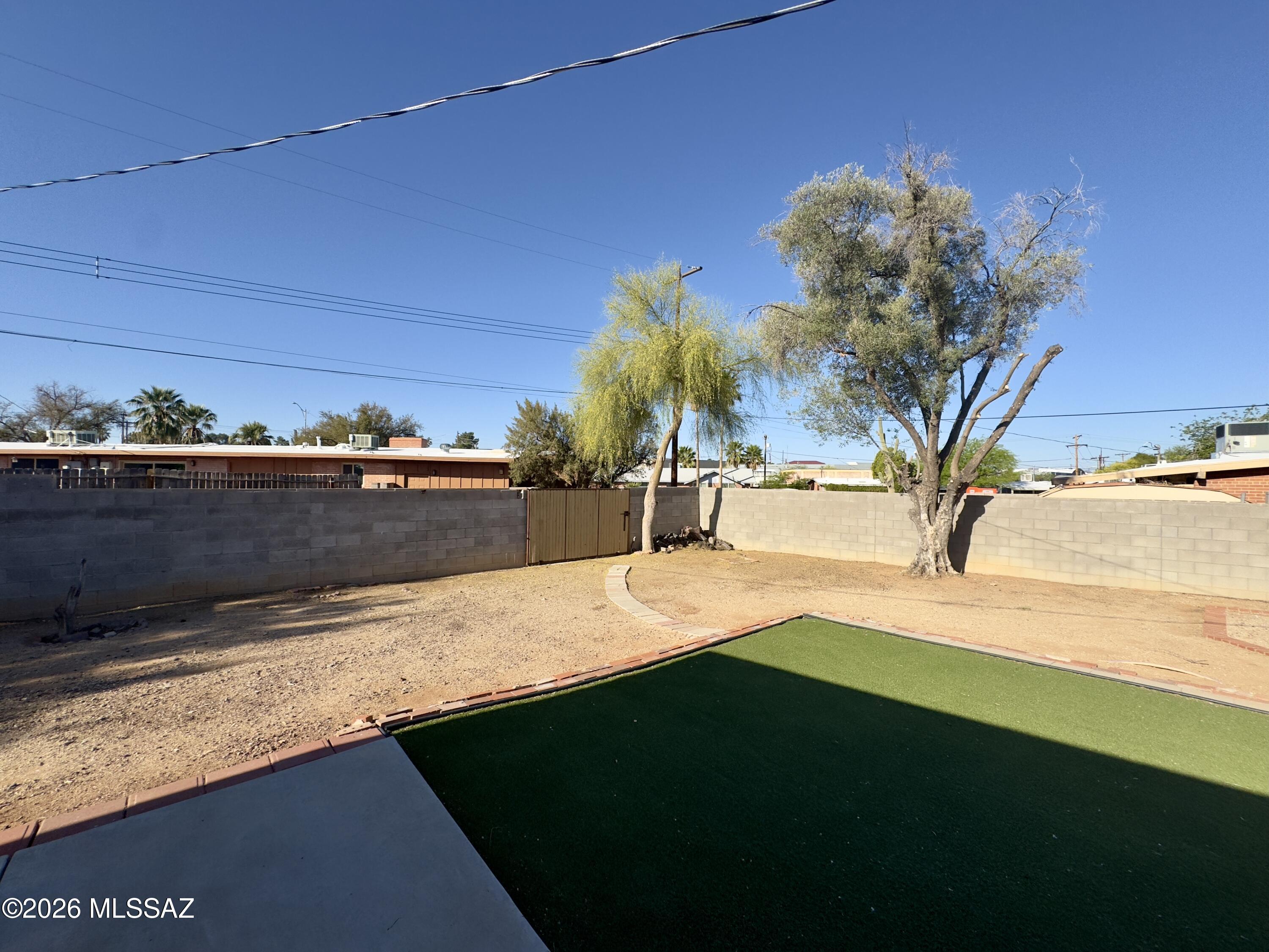Longview Estates (1-56) - Residential Lease