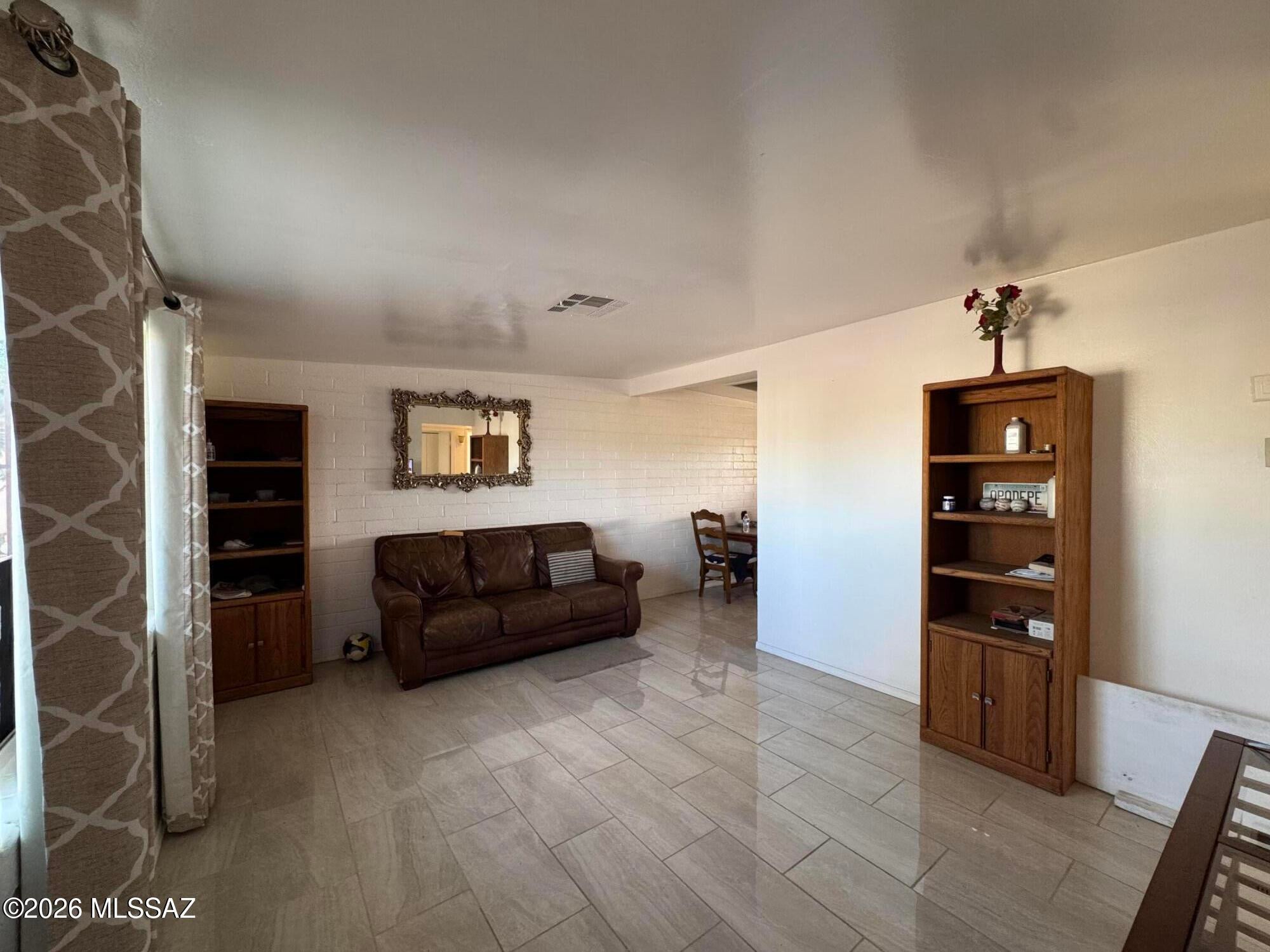 3342 S Lloyd Vista