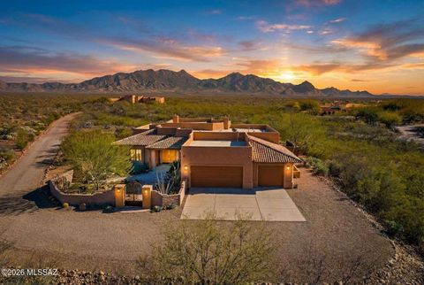 Photo of 587 E Corte Pasadera Cobrizo, Green Valley, AZ 85614 (MLS # 22603828)