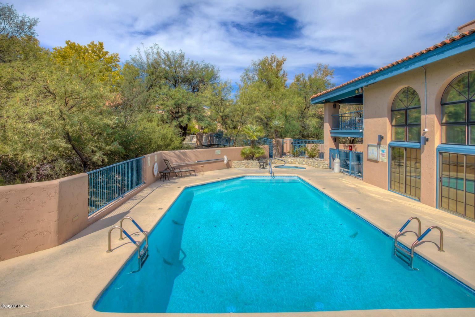 Ventana De Sabino Villas (1-90) - Residential Lease