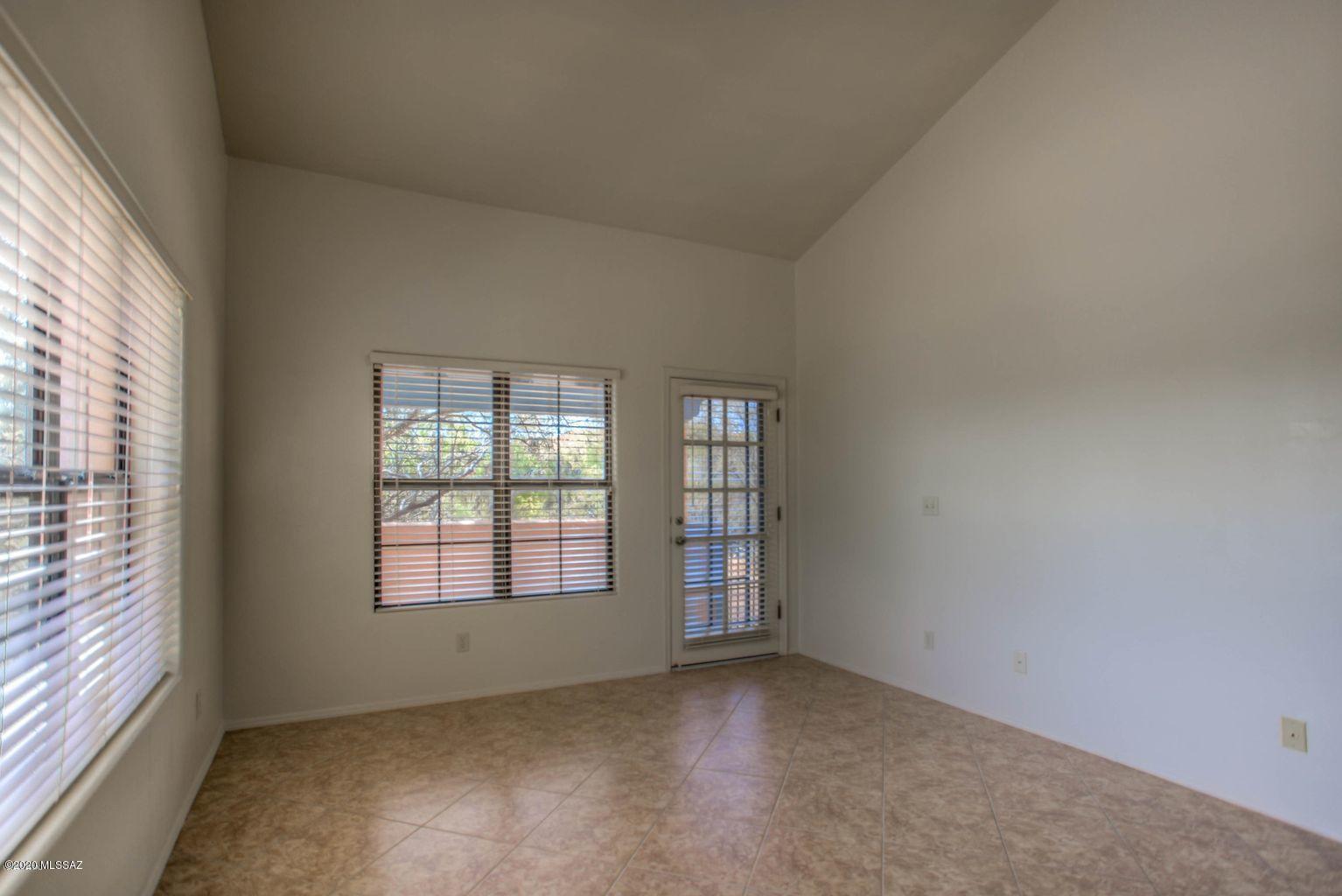Ventana De Sabino Villas (1-90) - Residential Lease