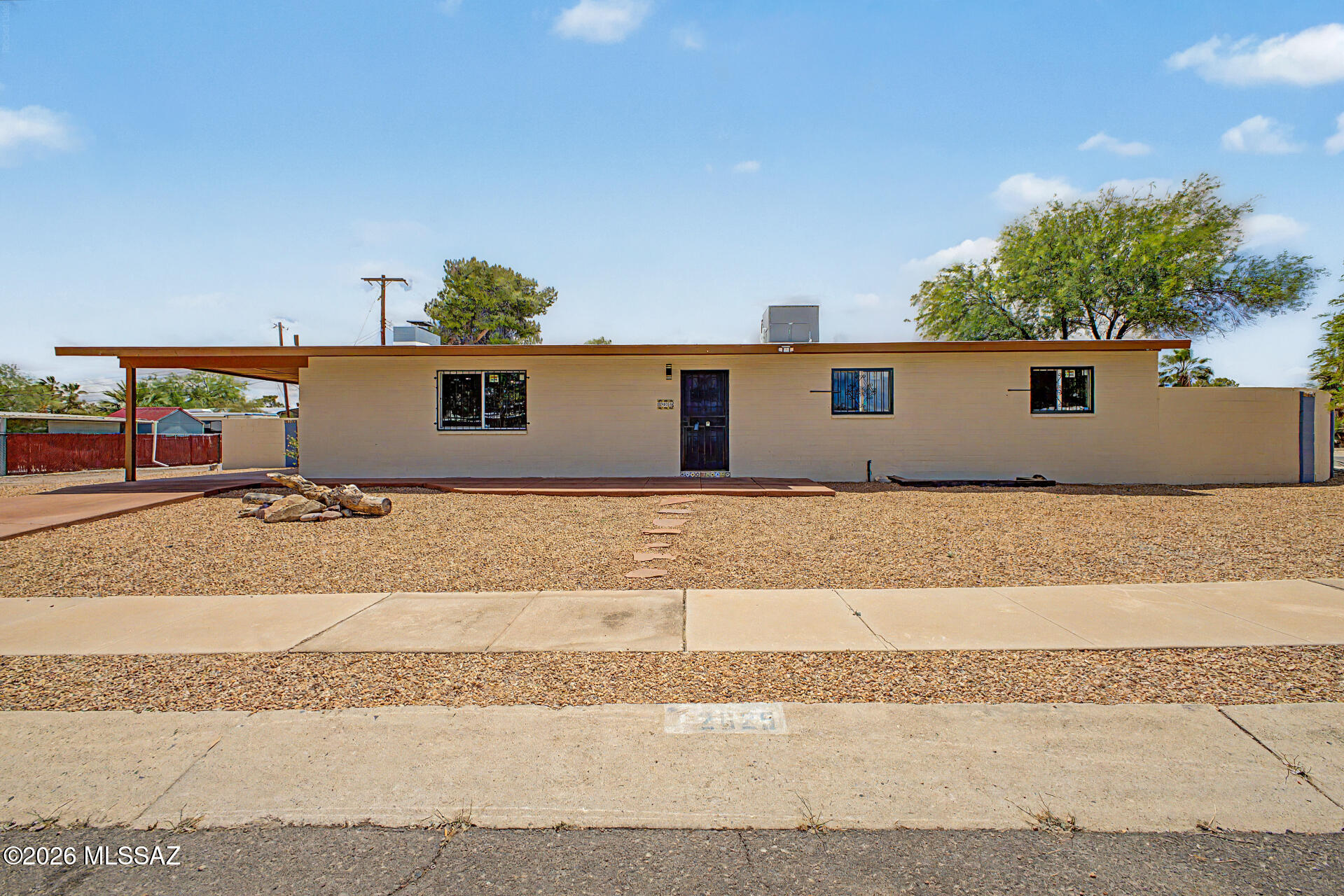 2625 W Oregon Street