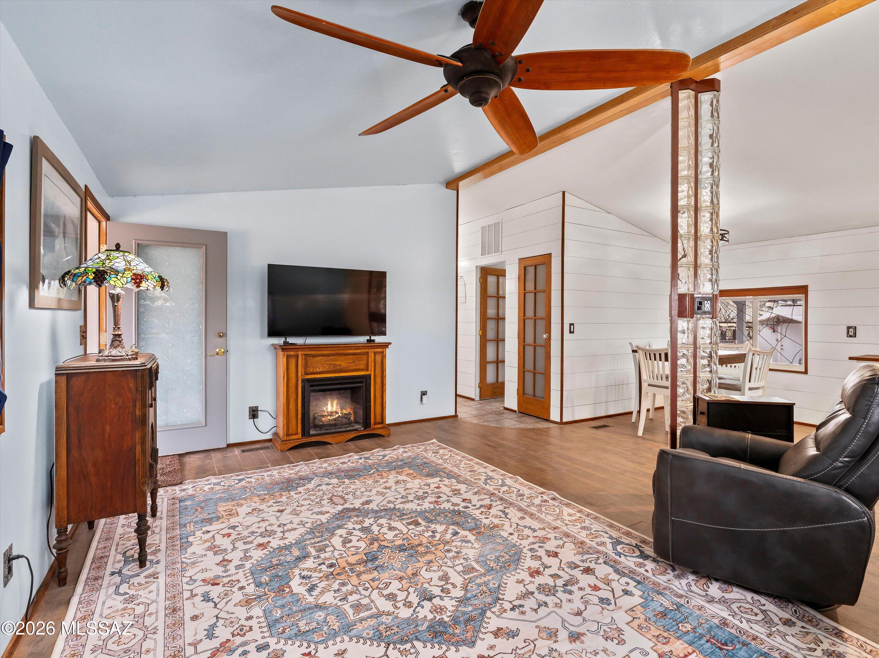 8170 N Egyptian Mau Trail