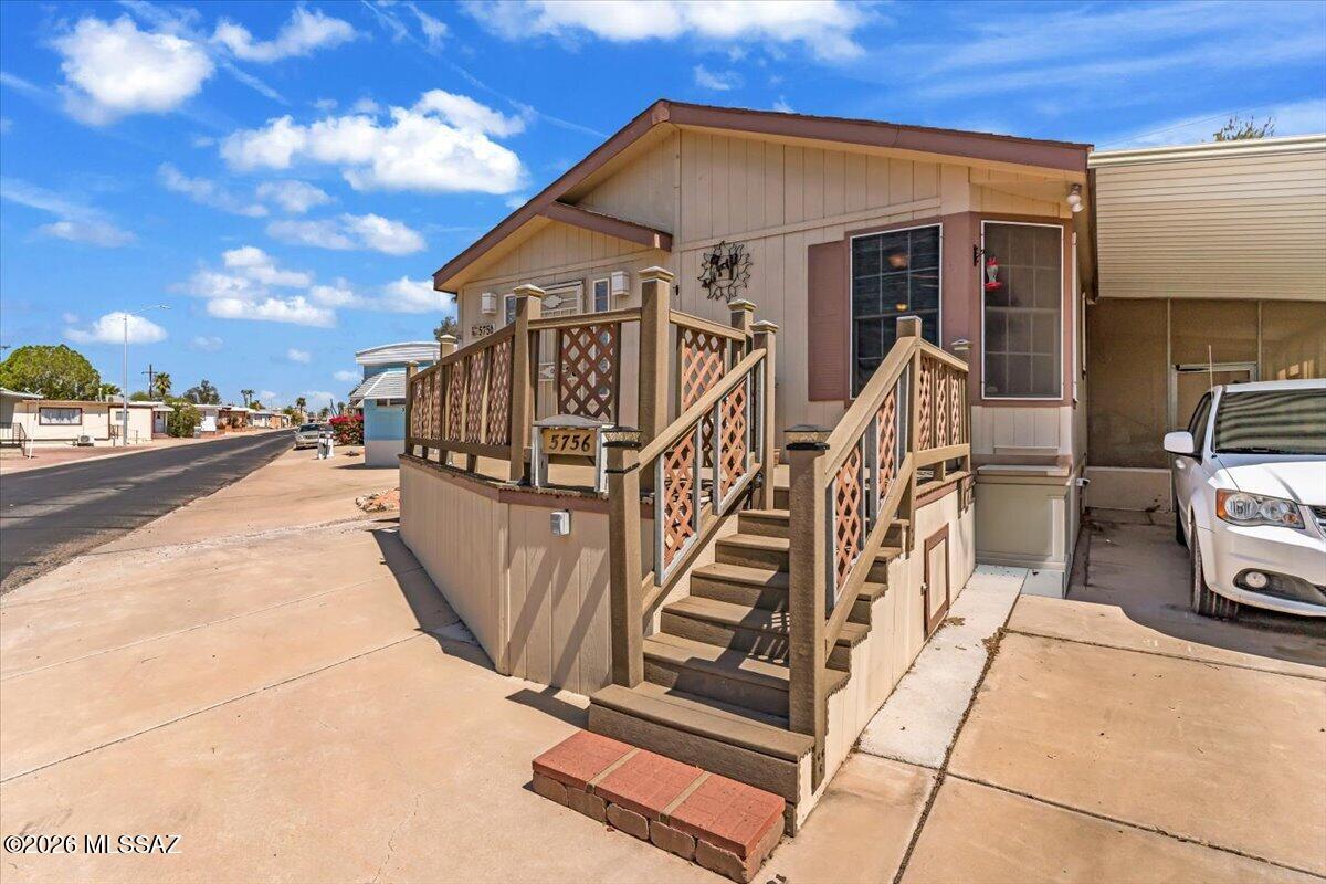5756 W Flying M Street