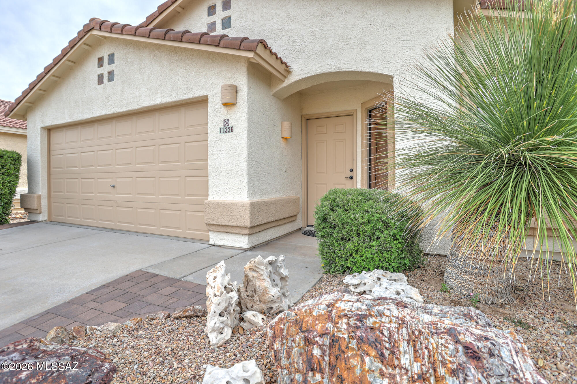 11336 N Flat Granite Drive