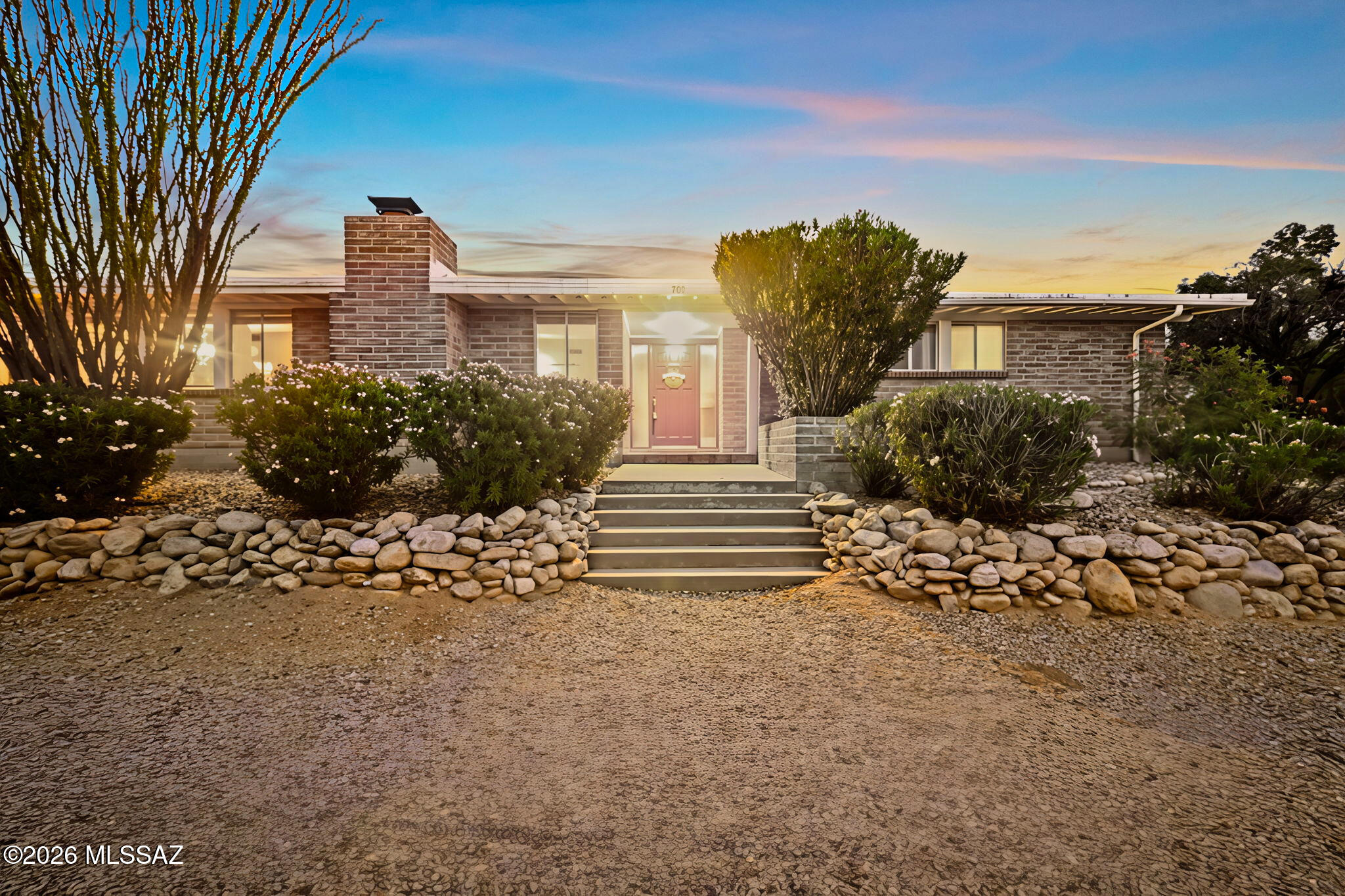 700 E Calle De Cibola