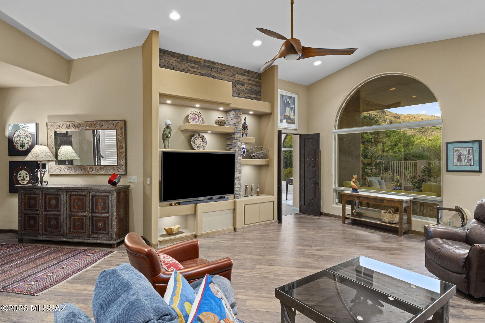 6384 N Desert Wind Circle