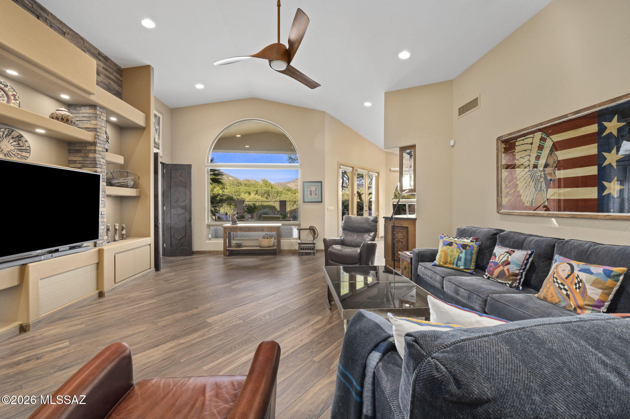 6384 N Desert Wind Circle