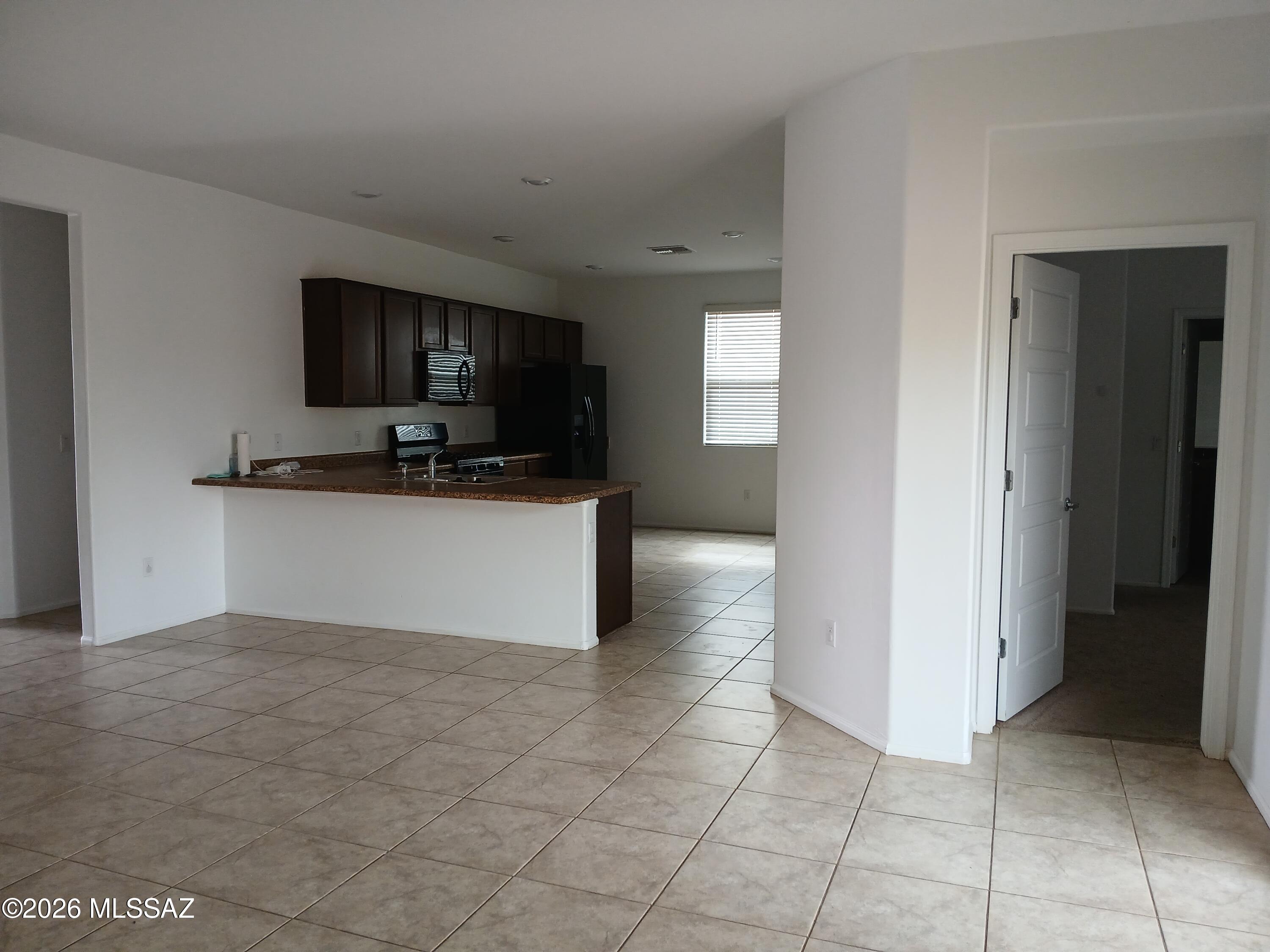 Valencia Crossing - Residential
