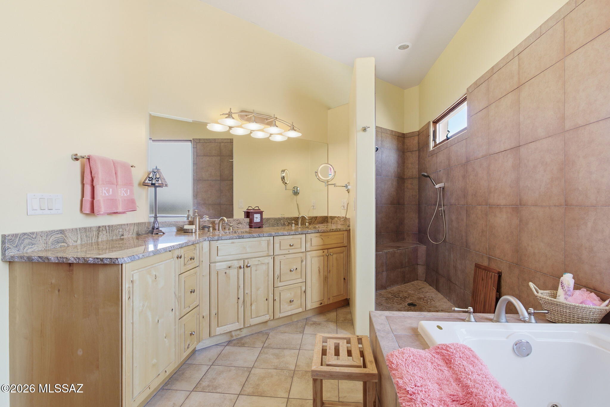 Coyote Creek (1-395) - Residential