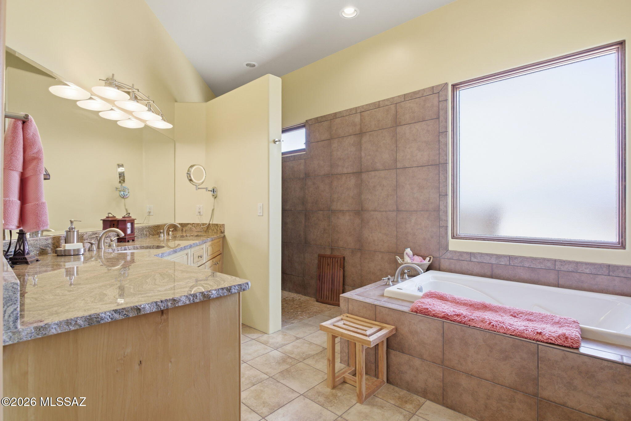Coyote Creek (1-395) - Residential