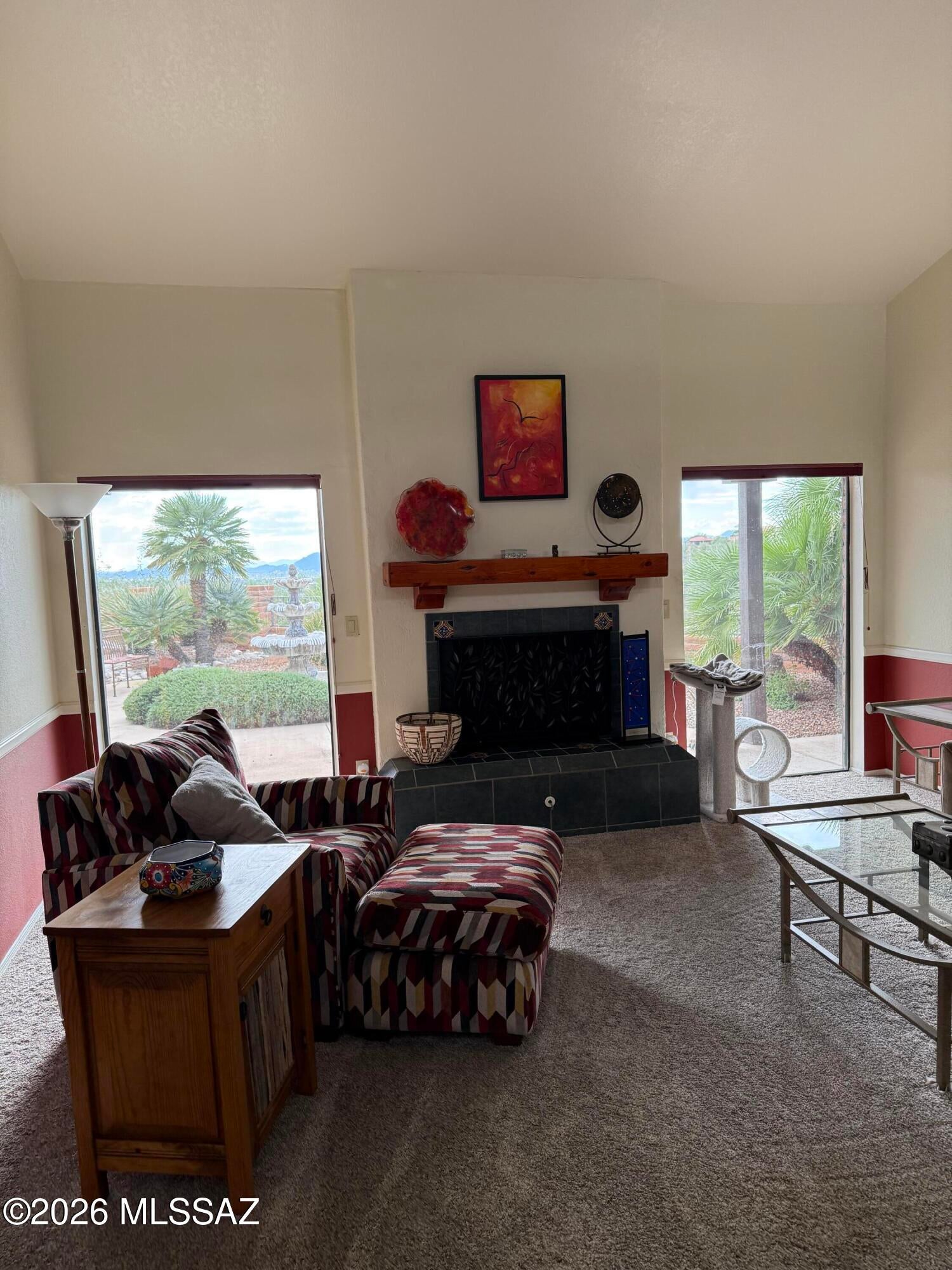 4121 N Camino Ferreo